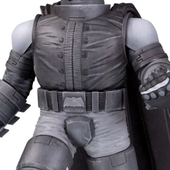 Buy ⌛ Black & White Armored Batman 7.2-Inch Statue [Frank Miller] ⌛ -DC Comics Shop batmanblackwhitearmoredbatman inset1