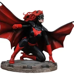 Flash Sale ❤️ DC Gallery Batwoman 9-Inch Collectible PVC Statue ✔️ -DC Comics Shop dccomicsgallerybatwomanfigure inset2