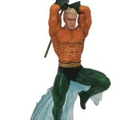 Brand new ❤️ DC Gallery Aquaman 9-Inch Collectible PVC Statue 👍